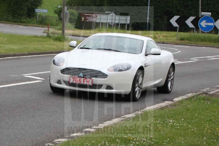 Aston Martin DB9