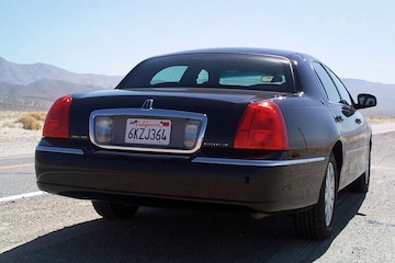 Lincoln Town Car in Death Valley