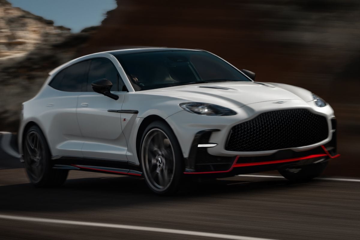 Aston Martin DBX S