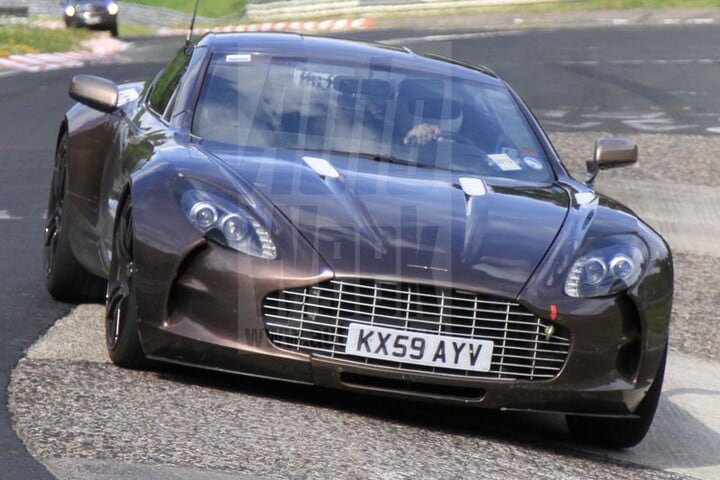 Aston Martin One-77 op de Nordschleife