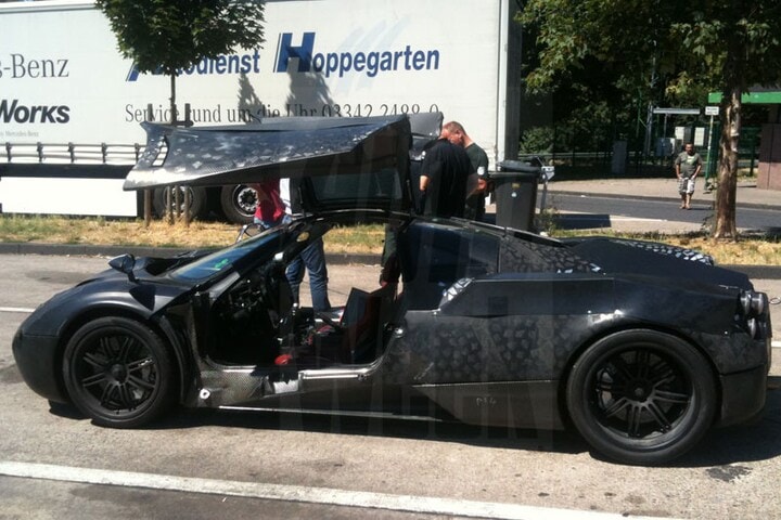 Pagani C9 aan de kant gezet door Duitse douane