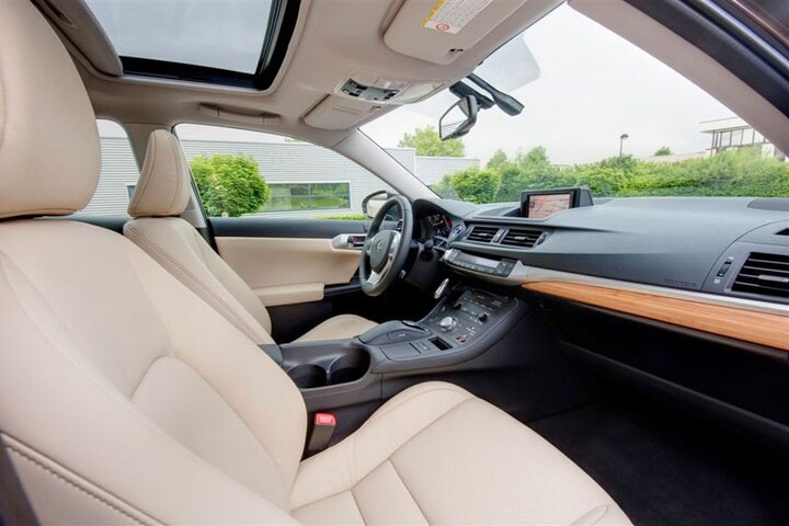 Lexus CT200h