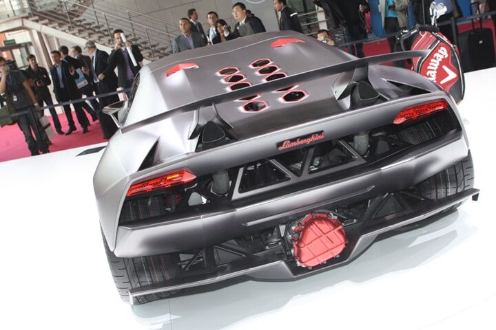 Lamborghini Sesto Elemento