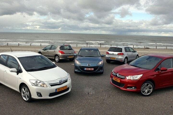 Toyota Auris - Peugeot 308 - Mazda 3 - VW Golf - C