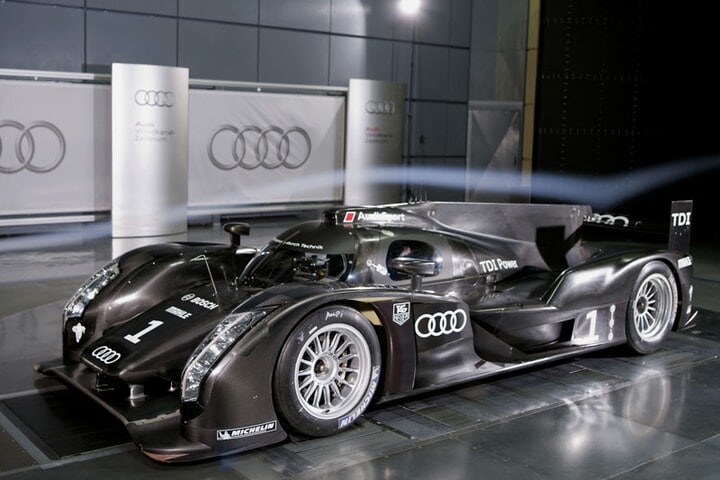 Audi R18 