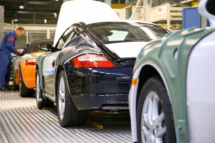 Porsche Cayman productielijn