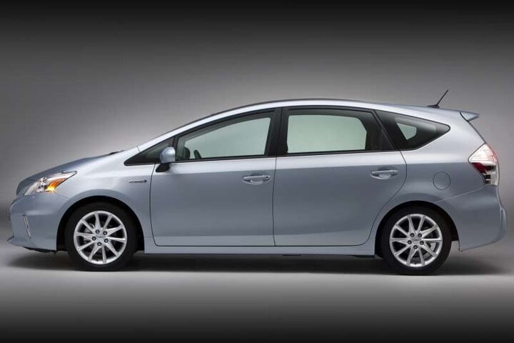 Toyota Prius V