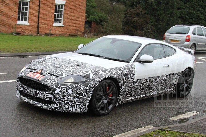Jaguar XKR 2012