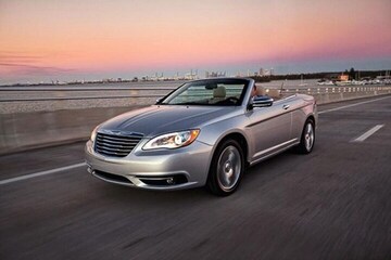 Chrysler 200 convertible