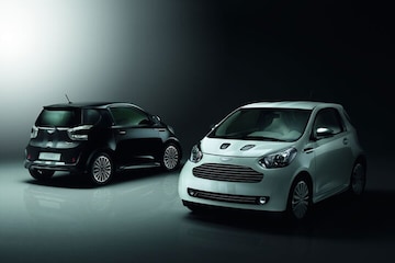 Aston Martin Cygnet Black en White