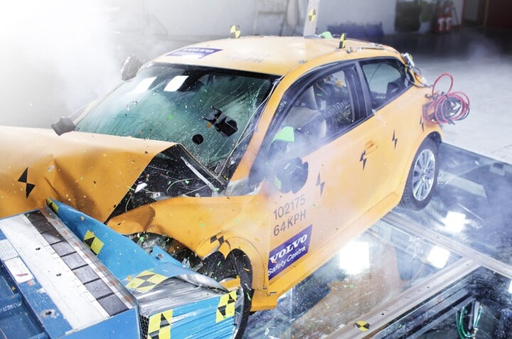 C30 Electric crashtest