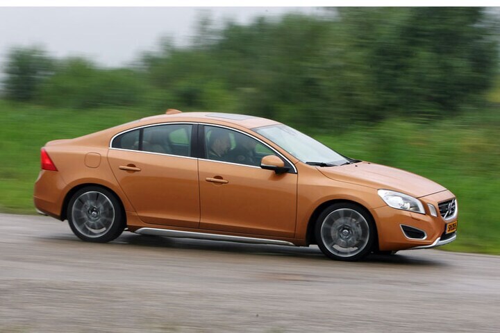 Volvo S60 2.0T Summum