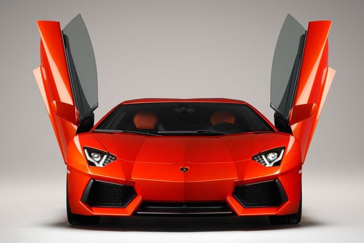 Lamborghini Aventador LP 700-4