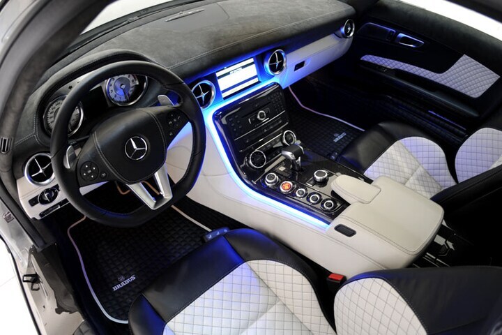 BRABUS 700 Biturbo