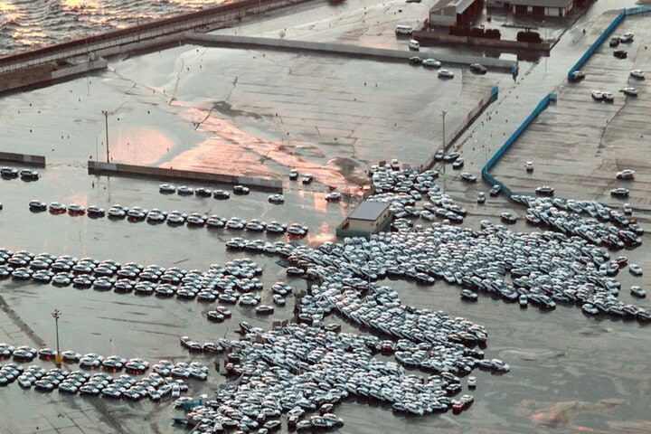 Toyota's bij overstroming in Japan