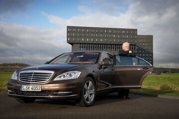 Bas met Mercedes S-Klasse