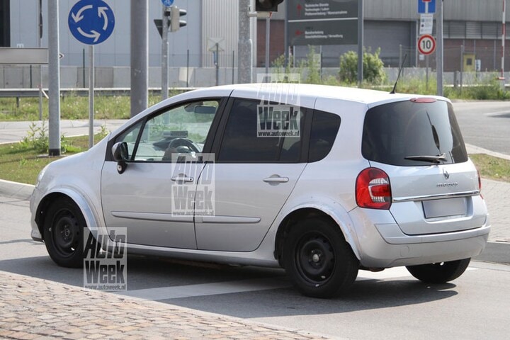 Renault Modus mule