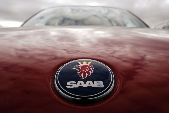 Saab bij de fabriek in Trollhättan | Foto: ANP/AFP