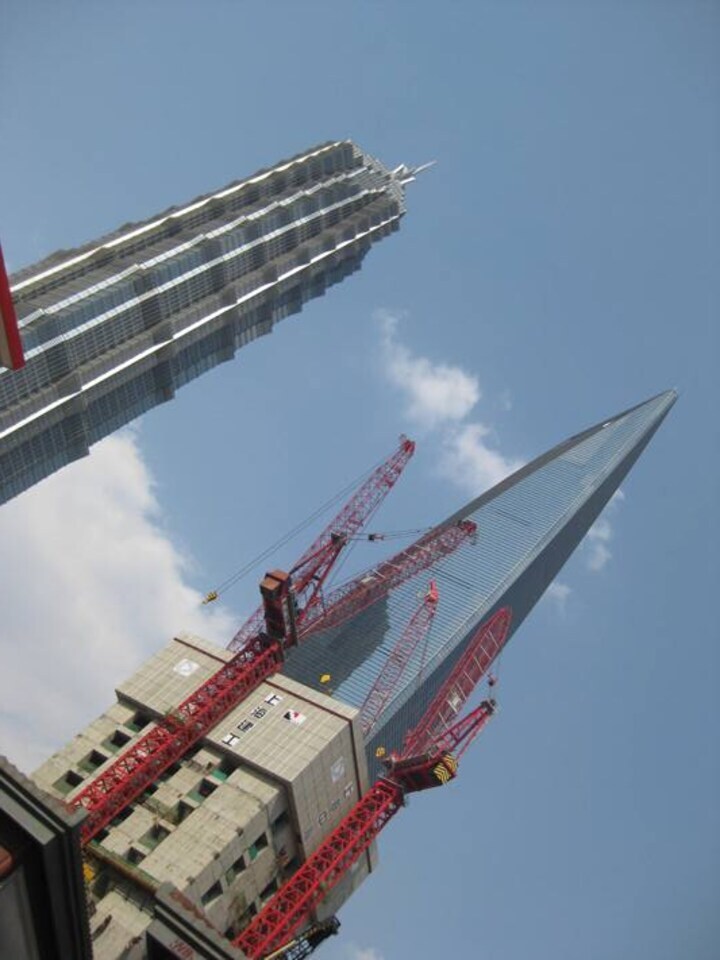 Shanghai tower