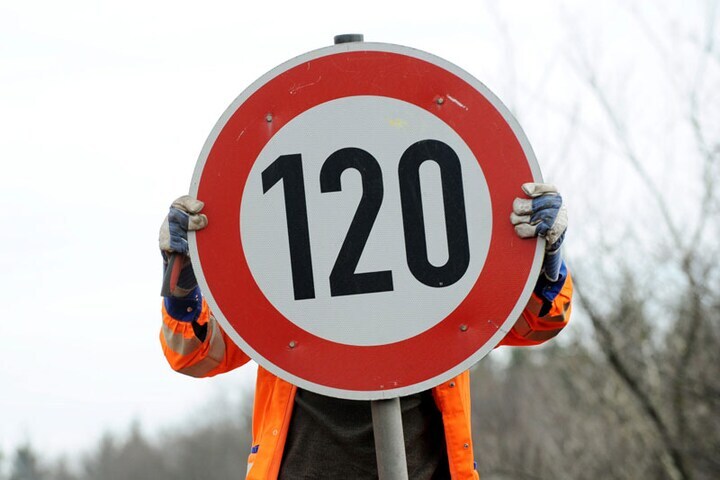 Snelheidslimiet op de Autobahn Foto: ANP/EPA