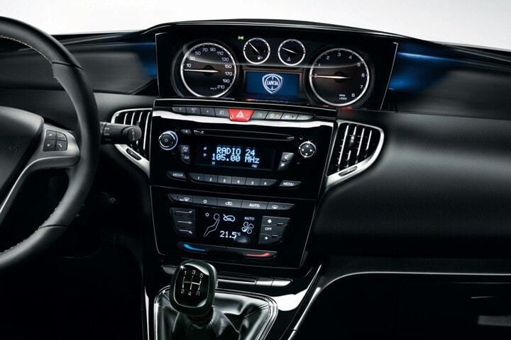 Lancia Ypsilon