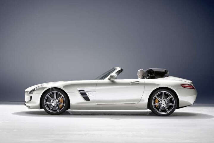 Mercedes SLS AMG Roadster