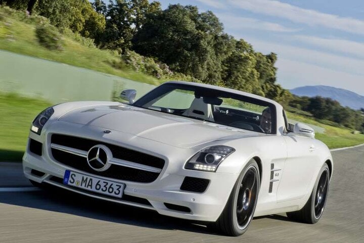 Mercedes SLS AMG Roadster