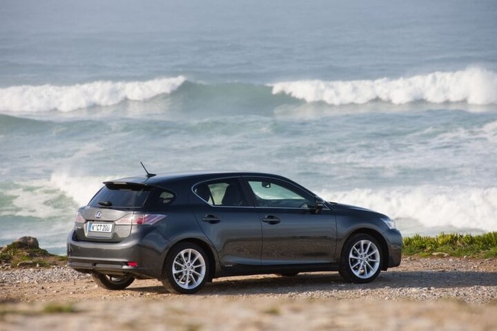 Lexus CT-200h