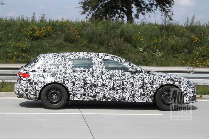 Audi A4 facelift spyshots
