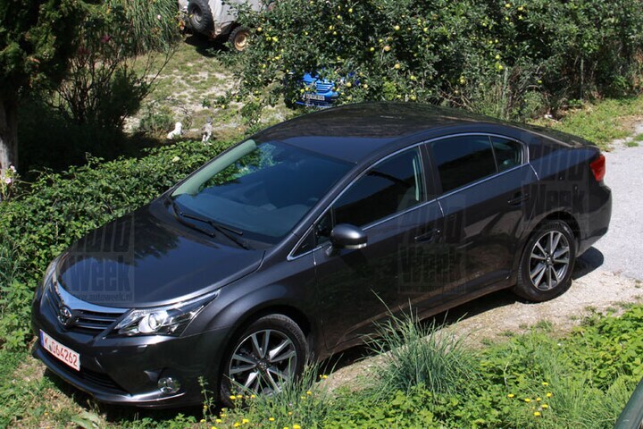 Toyota Avensis facelift (foto: Bart Graafstal)