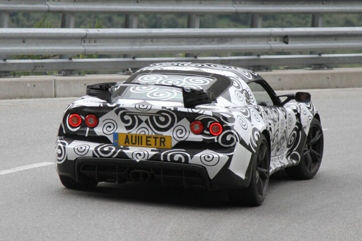 Lotus Exige V6 spyshots