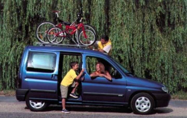 Berlingo met vliegtuigdak