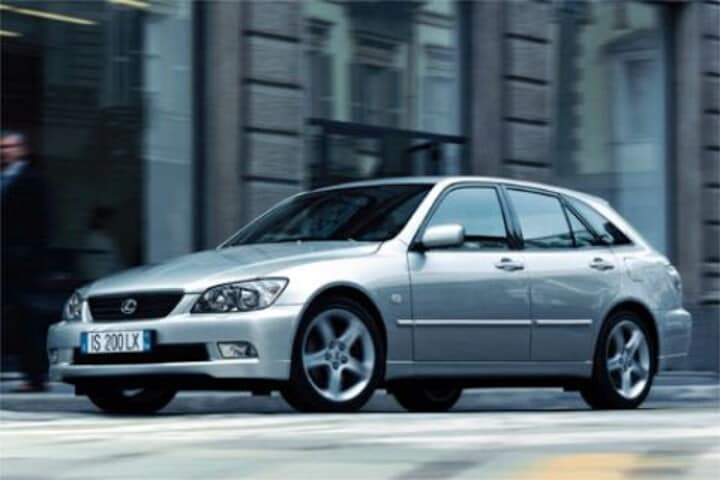 Lexus IS