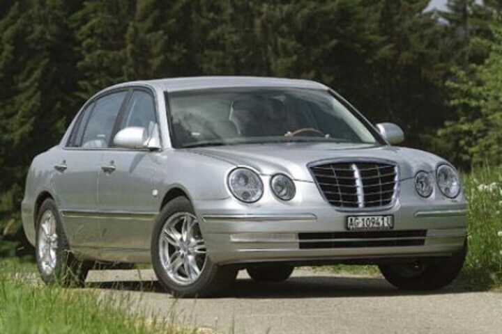 Kia Opirus
