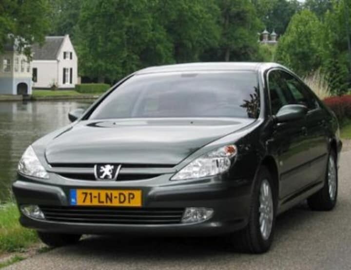 Peugeot 607