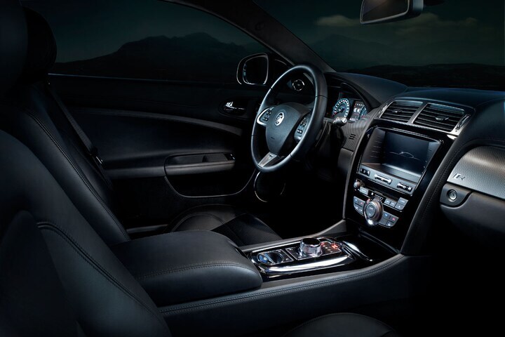 Jaguar XKR
