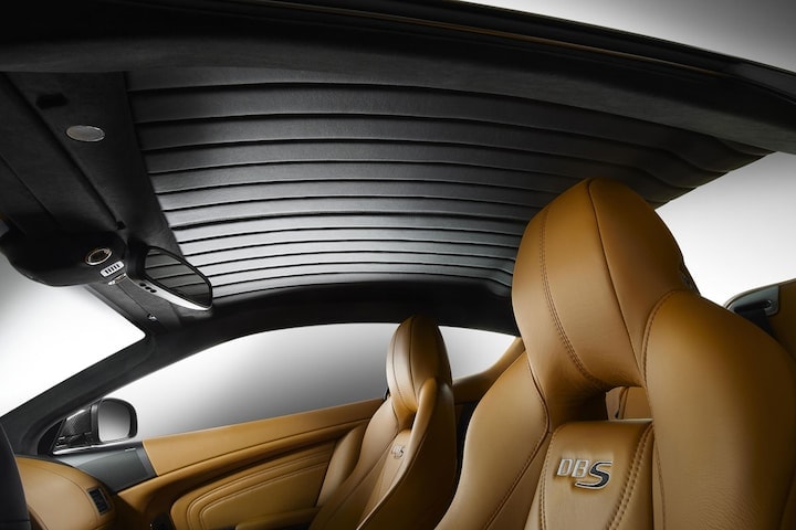 Aston Martin DBS Carbon Edition