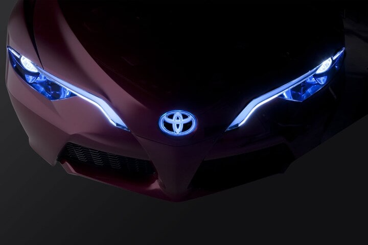 Toyota NS4 Plug-in Concept