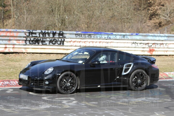 Porsche 911 Turbo spyshots