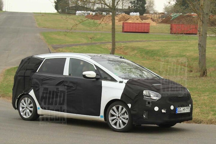 Kia Carens