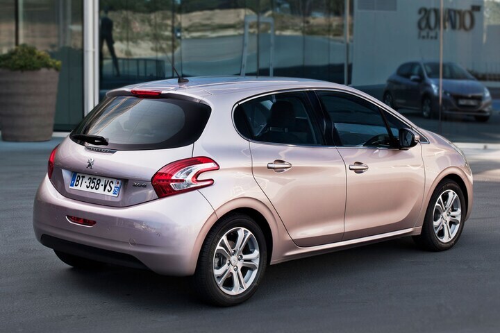 Peugeot 208