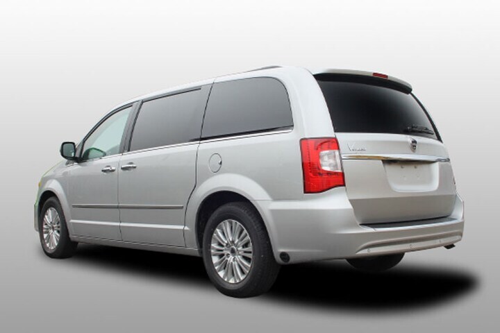 Lancia Voyager Van
