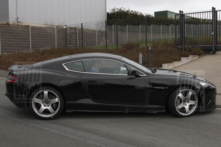 Aston Martin DB9