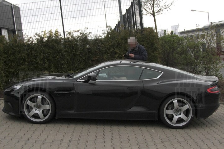 Aston Martin DB9