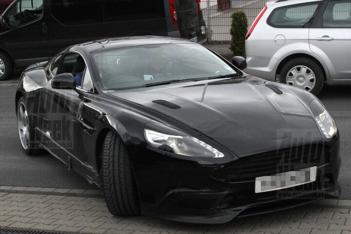 Aston Martin DB9