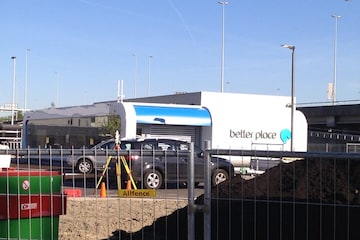 Accuwisselstation Better Place op Schiphol