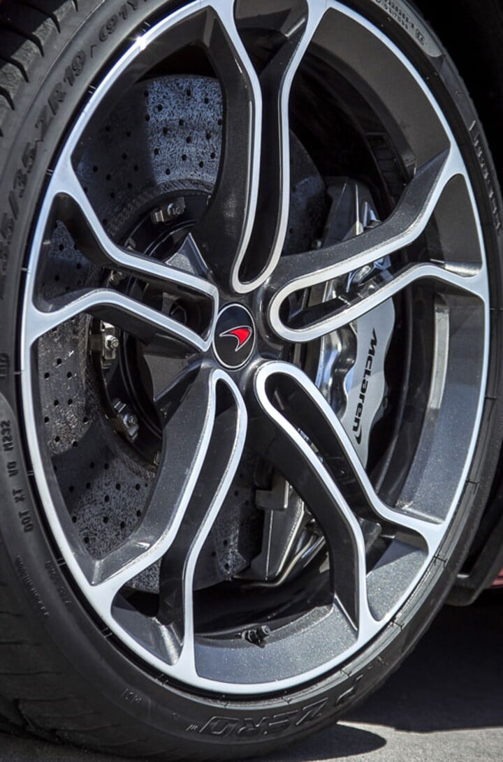 McLaren MP4-12C