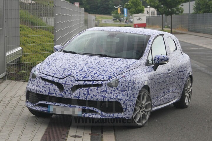 Renault Clio RS spyshots