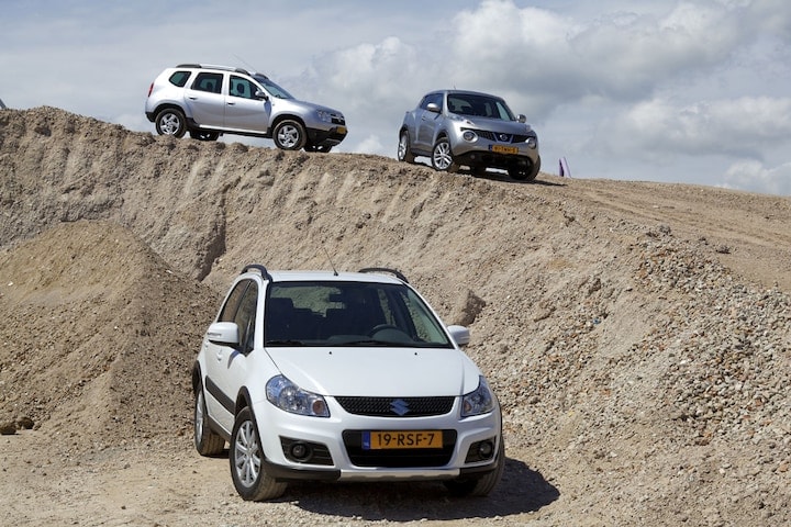 Dacia Duster 1.6 16V 4x2  Nissan Juke 1.6   Suzu