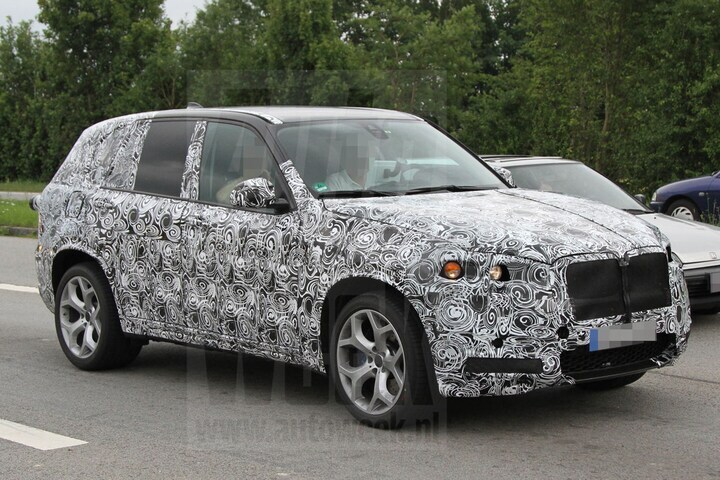 BMW X5 M spyshots